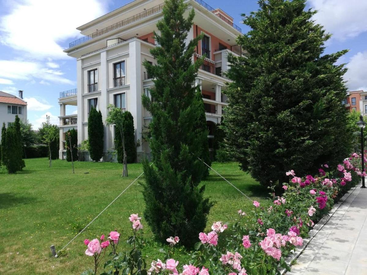 Sea View Apartment Prestige Fort Beach , Premier Fort Beach Свети Влас Екстериор снимка