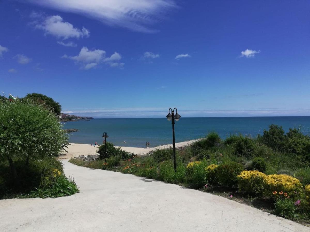 Sea View Apartment Prestige Fort Beach , Premier Fort Beach Свети Влас Екстериор снимка
