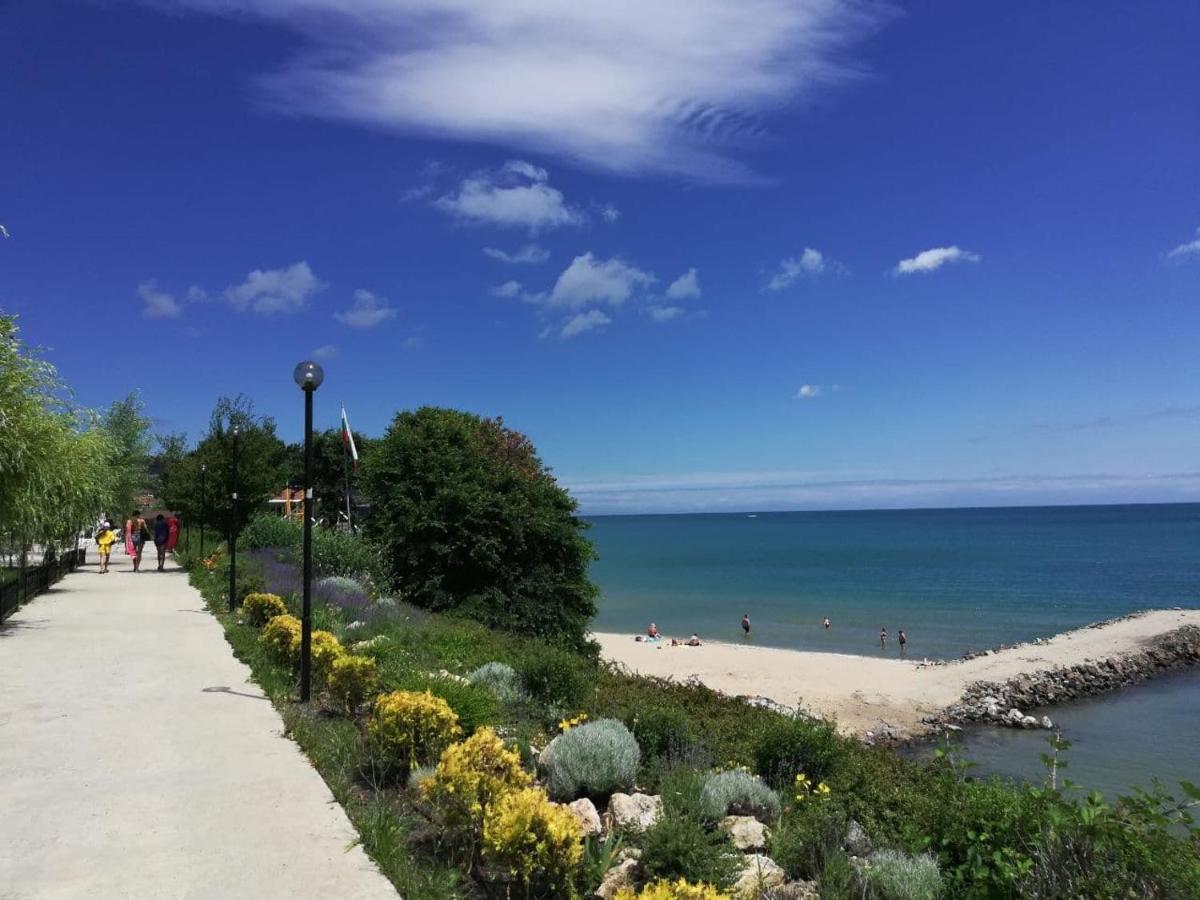 Sea View Apartment Prestige Fort Beach , Premier Fort Beach Свети Влас Екстериор снимка