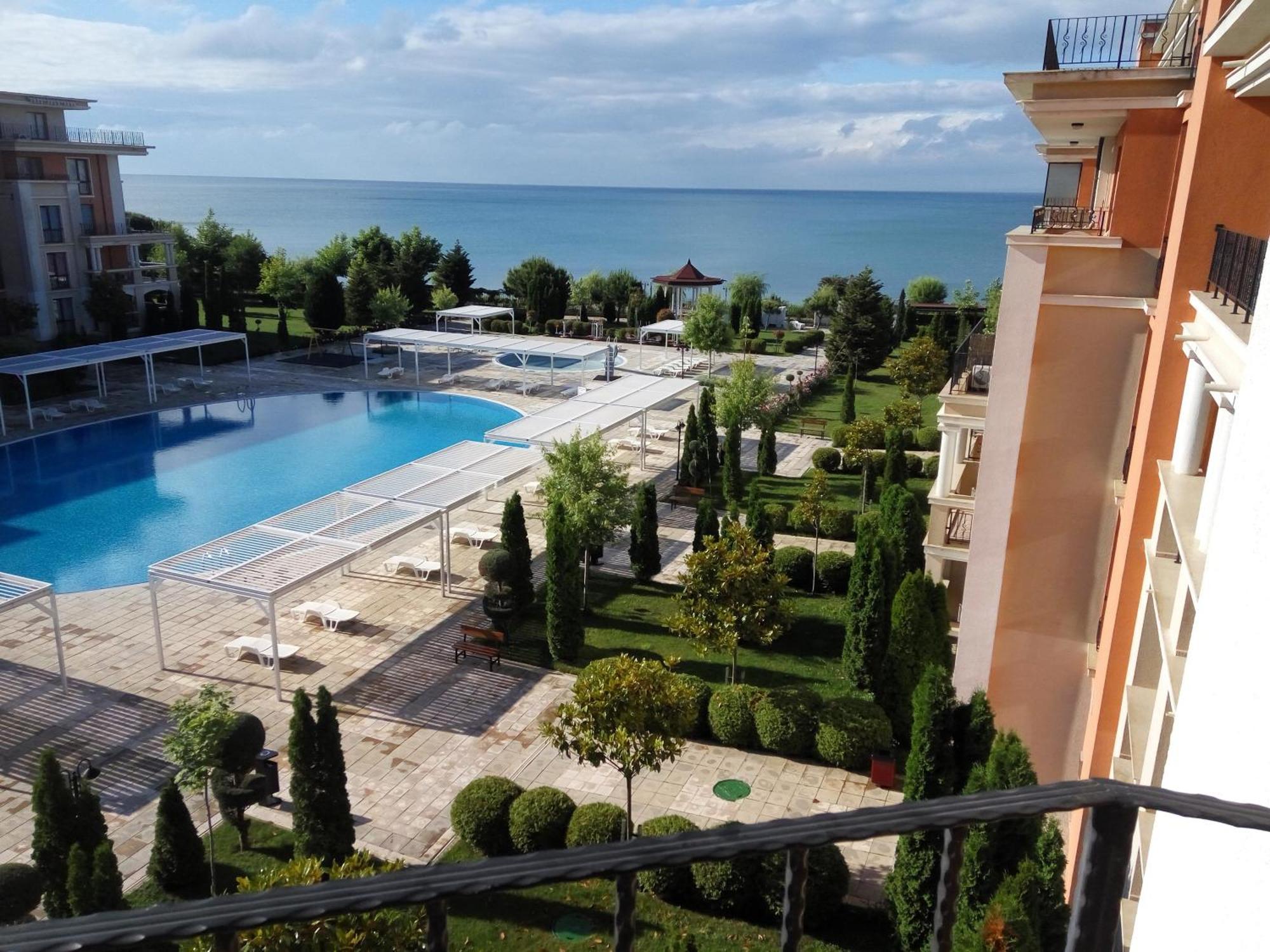 Sea View Apartment Prestige Fort Beach , Premier Fort Beach Свети Влас Екстериор снимка